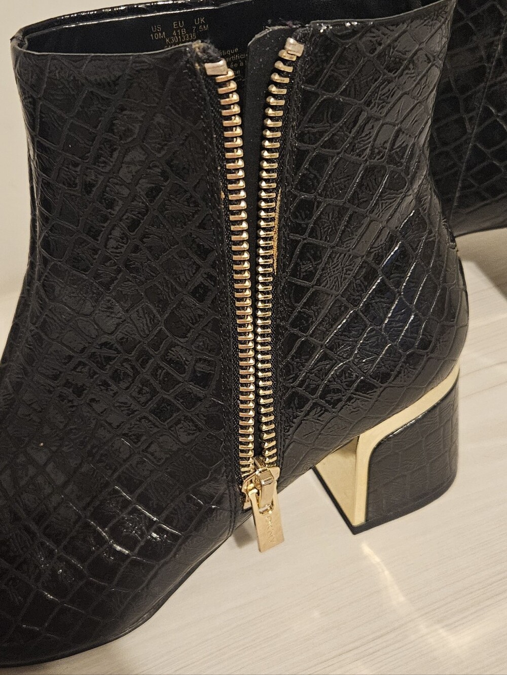 DKNY Women's Black Croc-Embossed Ankle Boots with Gold Details Sz 10 - Picture 6 of 9
